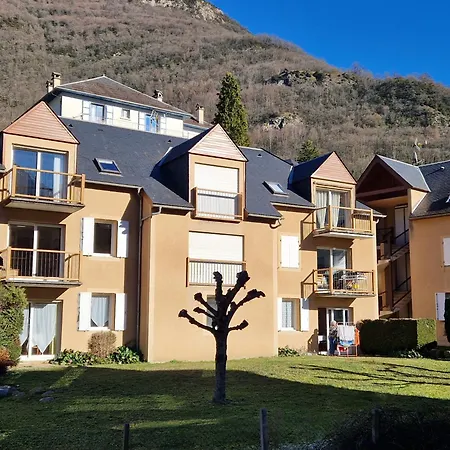 Appartement Rénové Proche De Luz Saint Sauveur 1chambre Et 1 Coin *