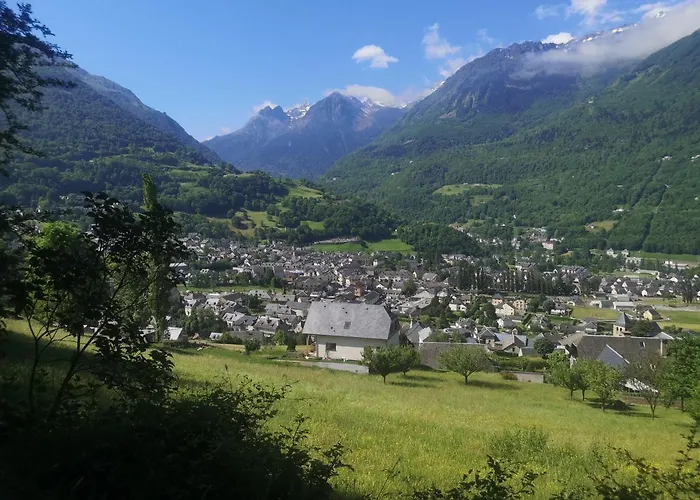 Rénové Proche De Luz Saint Sauveur 1chambre Et 1 Coin Appartement